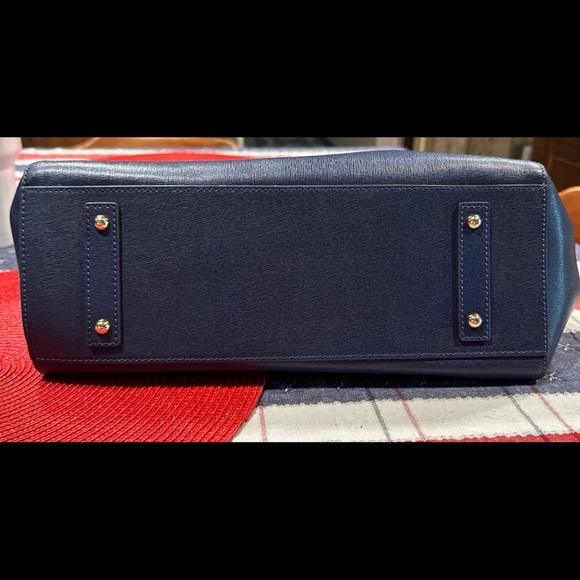 Dooney & Bourke Leather Saffiano Large Zip Satchel - Picture 6 of 8